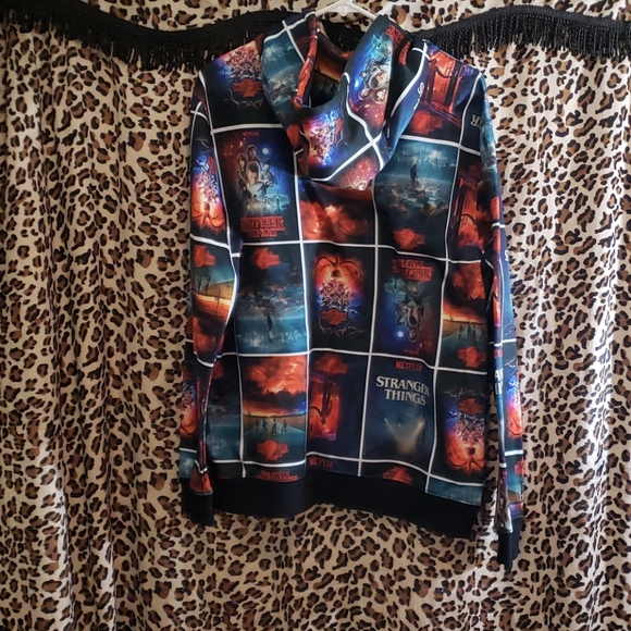 Stranger Things Hooded Sweatshirt size Medium - Picture 2 of 4